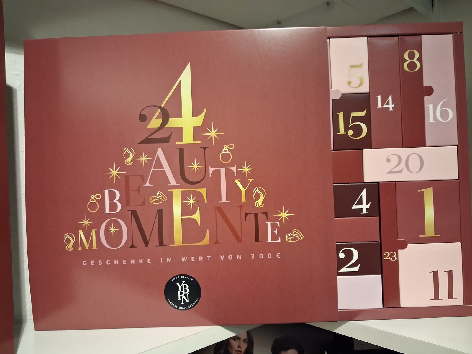 YBPN · 24 Beauty Momente